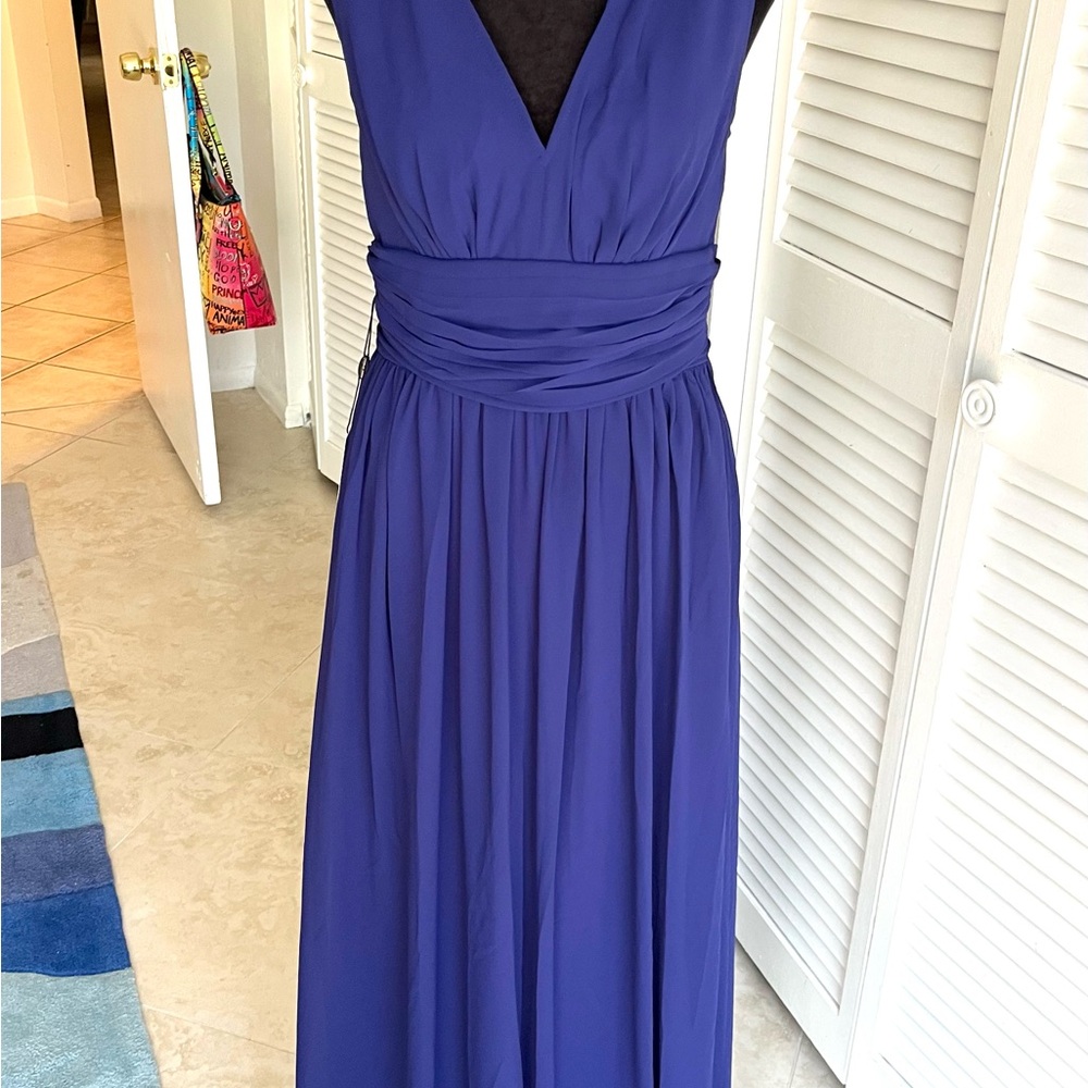Elegant Navy Blue Evening Gown